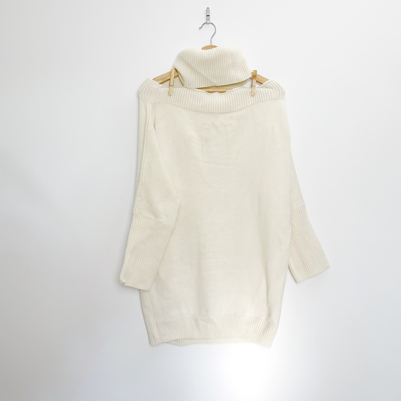 LOVERS + FRIENDS Ansia Cream Cut-Out Shoulder Turtleneck Sweater - Picture 10 of 12